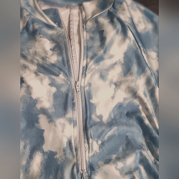 Romper - Picture 2 of 3